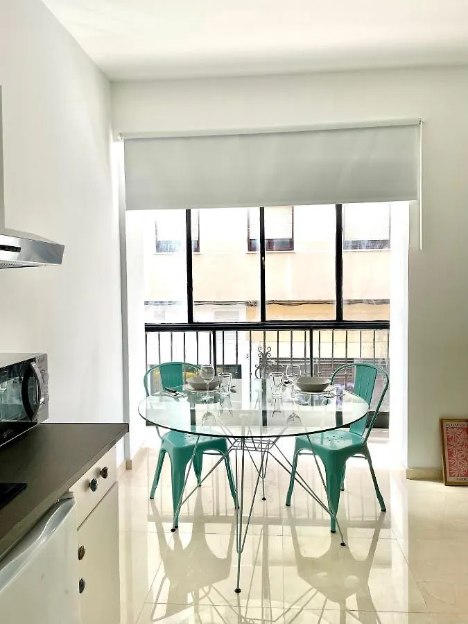 Apartamentos CEO - Alameda Ronda 0*,